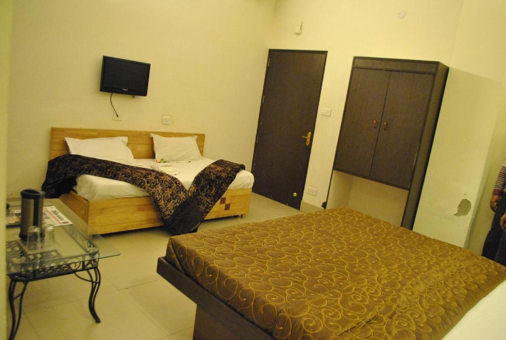 Hotel Golden Deluxe Divisione di Divisione di Jaipur Esterno foto